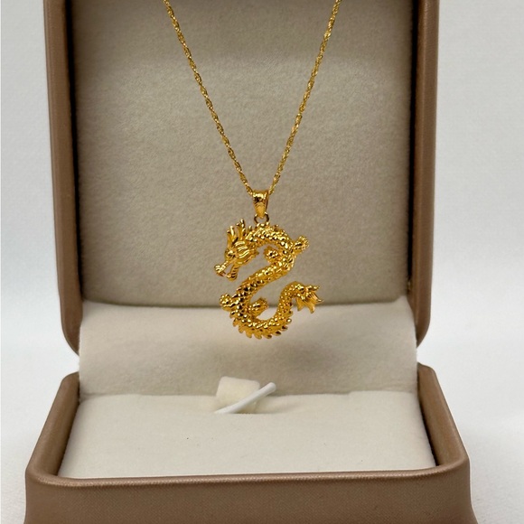18k Solid Gold Dragon Pendant Necklace
AU750 Stamped - Picture 2 of 5